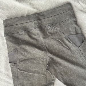Forever 21 Grey stretch leggings with pockets